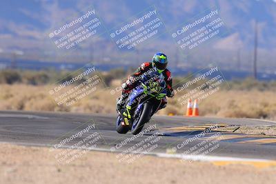 media/Dec-17-2023-CVMA (Sun) [[bf0c04832d]]/Race 2 Amateur Supersport Open/